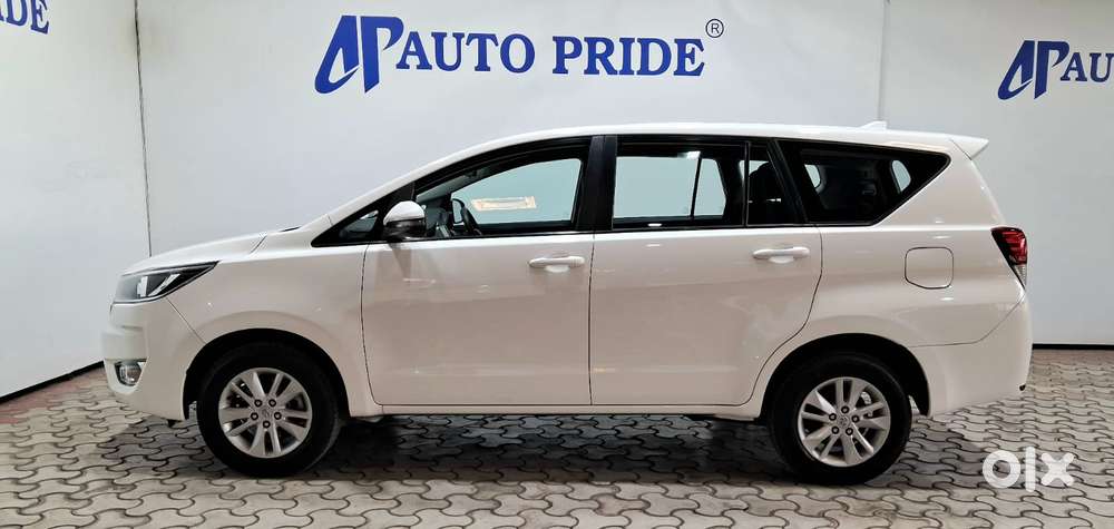 Toyota Innova Crysta 2.4 G Mt 7 Str, 2023, Diesel