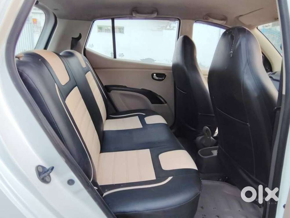 Hyundai I10 Sportz, 2015, Petrol