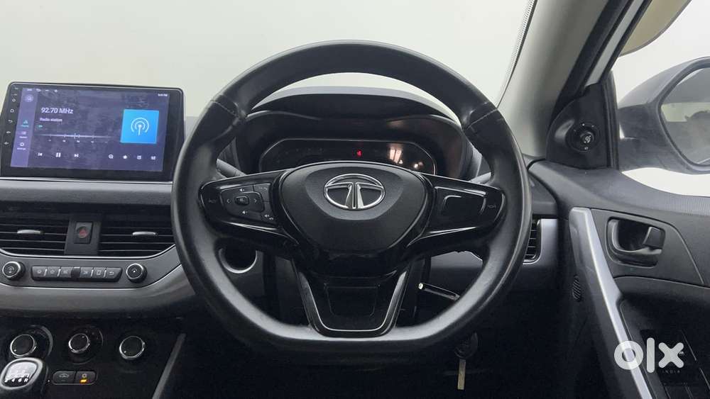 Tata Nexon 1.2 Revotron Xm, 2023, Petrol