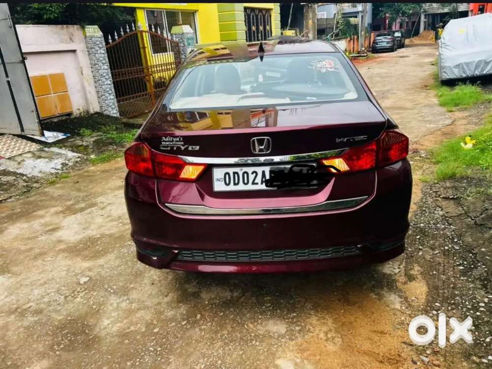 Canalin Red Honda City In Good Condition
