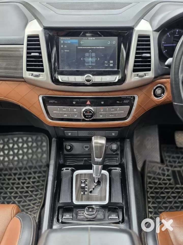 Mahindra Alturas G4 4wd At, 2019, Diesel