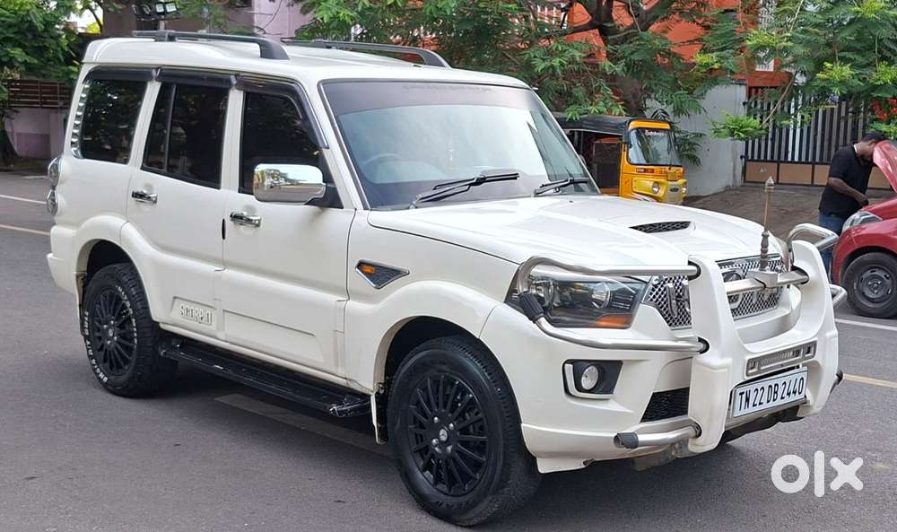 Mahindra Scorpio S4, 2015, Diesel