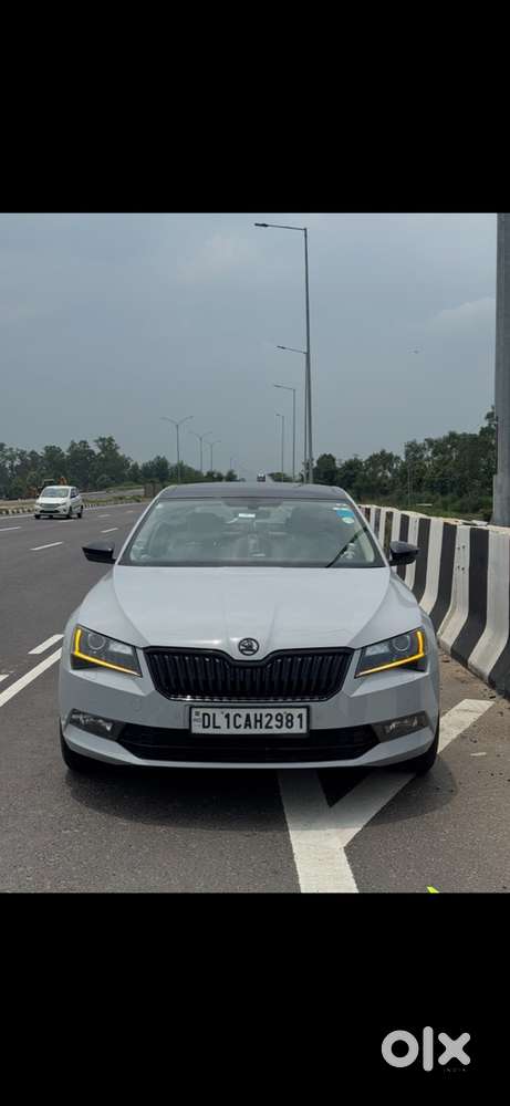 Skoda Superb Petrol 2016