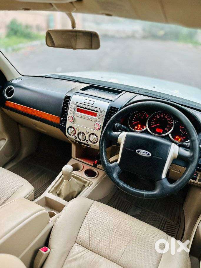 Ford Endeavour 2.5l 4x2, 2011, Diesel