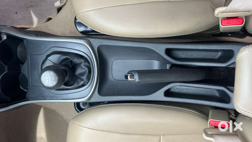 Honda City 1.5 V 5th Gen I-vtec Mt, 2022, Petrol