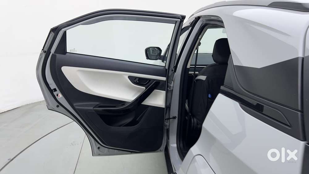 Tata Nexon Creative 1.2 Revotron Petrol 7dca, 2025, Petrol