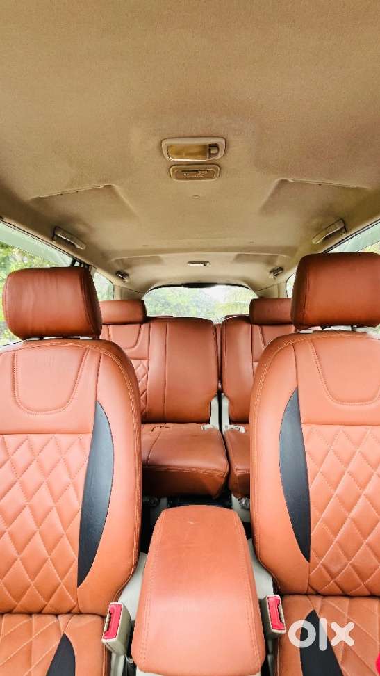 Toyota Innova 2.5 Vx 8 Seater Bs Iv, 2012, Diesel