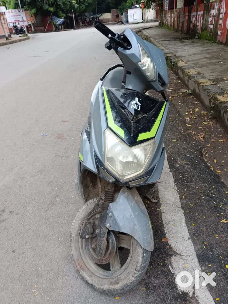 NIJ Electric Scooter