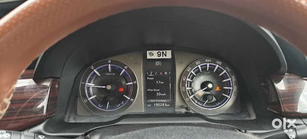 Toyota Innova Crysta 2.4 V 8 2022