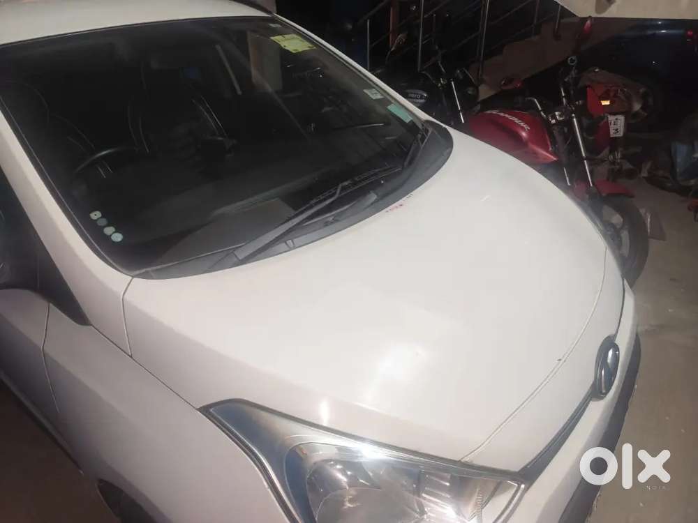 Hyundai Grand I10 2016 Petrol Manual Top Model.