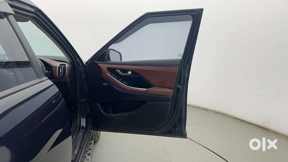 Hyundai Alcazar 1.5 Tdct Signature (o) 7s Petrol, 2023, Petrol