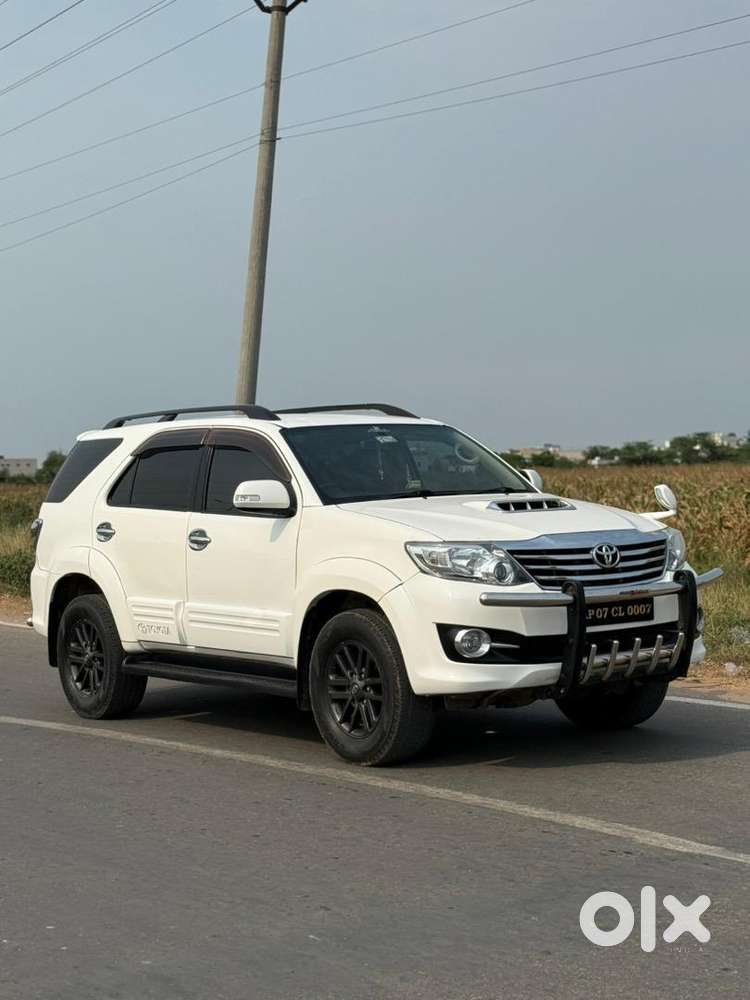 Toyota Fortuner 2015 Diesel Well Maintained