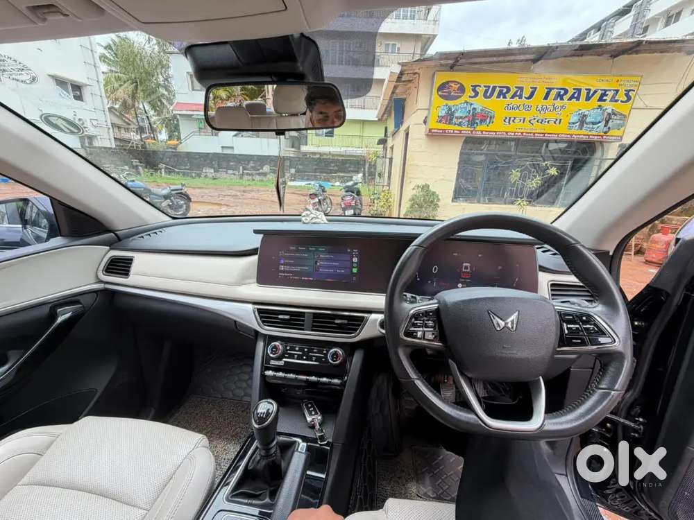 Mahindra Xuv700 Diesel Mt 2024