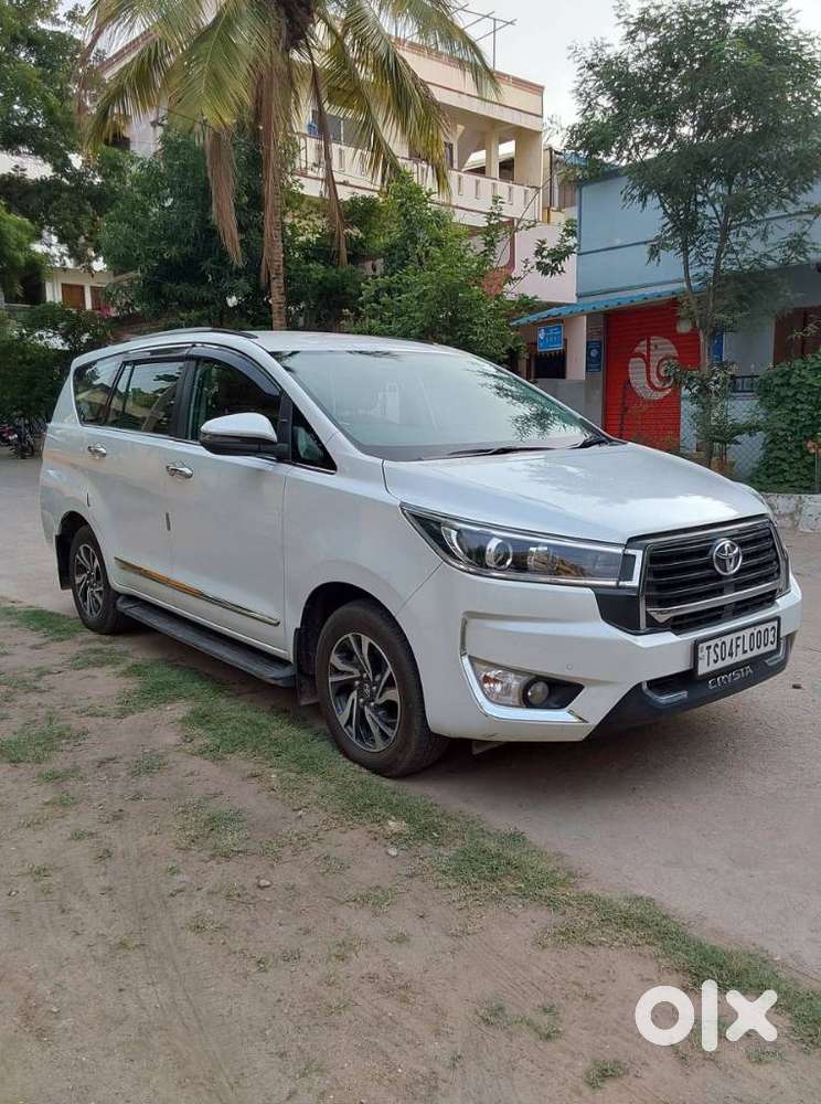 Toyota Innova Crysta 2.4 V 8 Str, 2023, Diesel