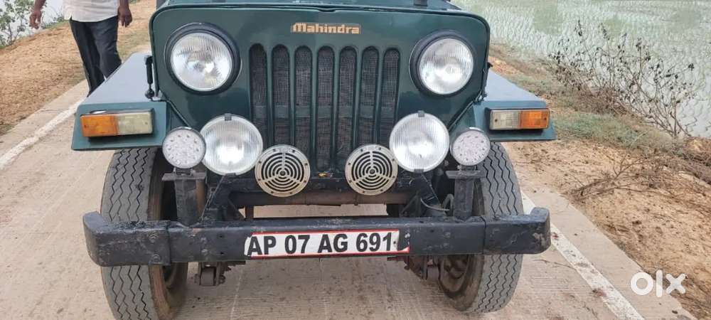 Mahindra Jeep Cj 3b 2000