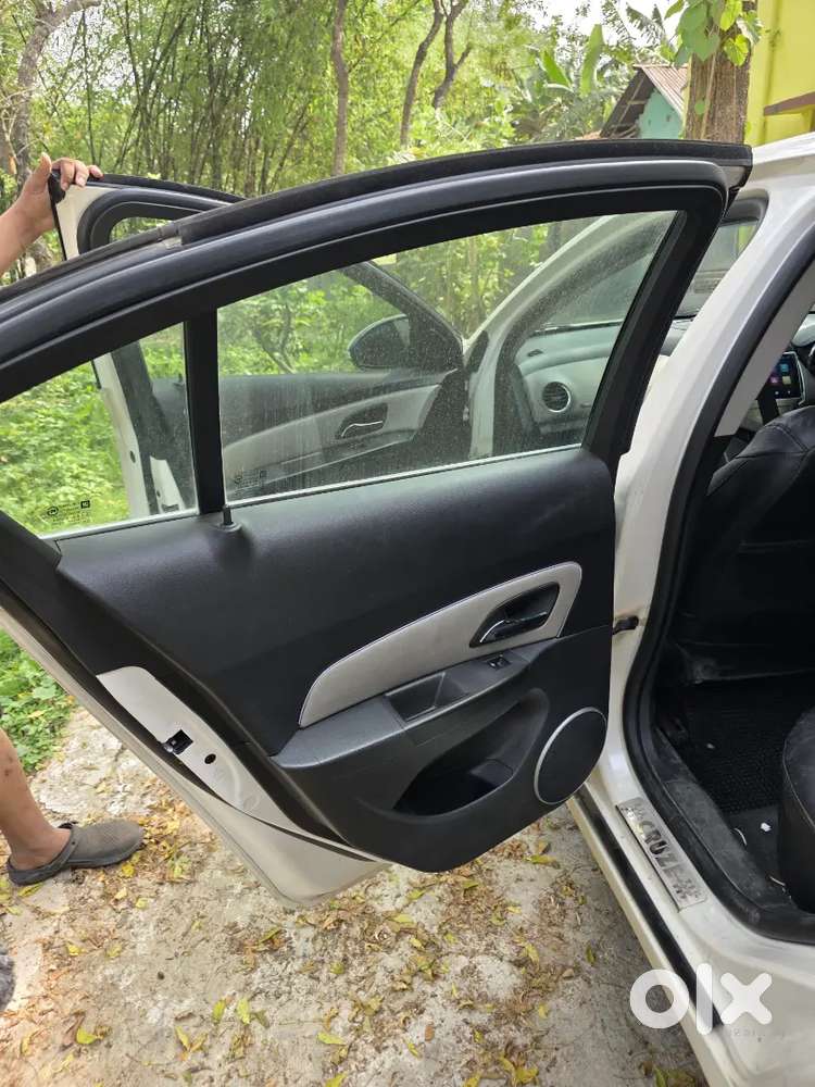 Chevrolet Cruze 2014 Diesel Well Maintained.