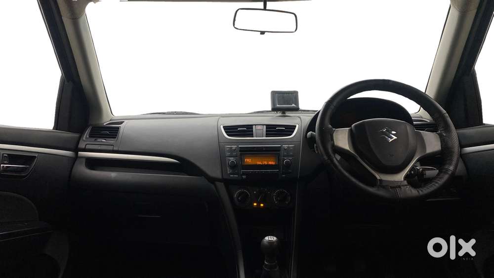 Maruti Suzuki Swift Vxi, 2015, Petrol