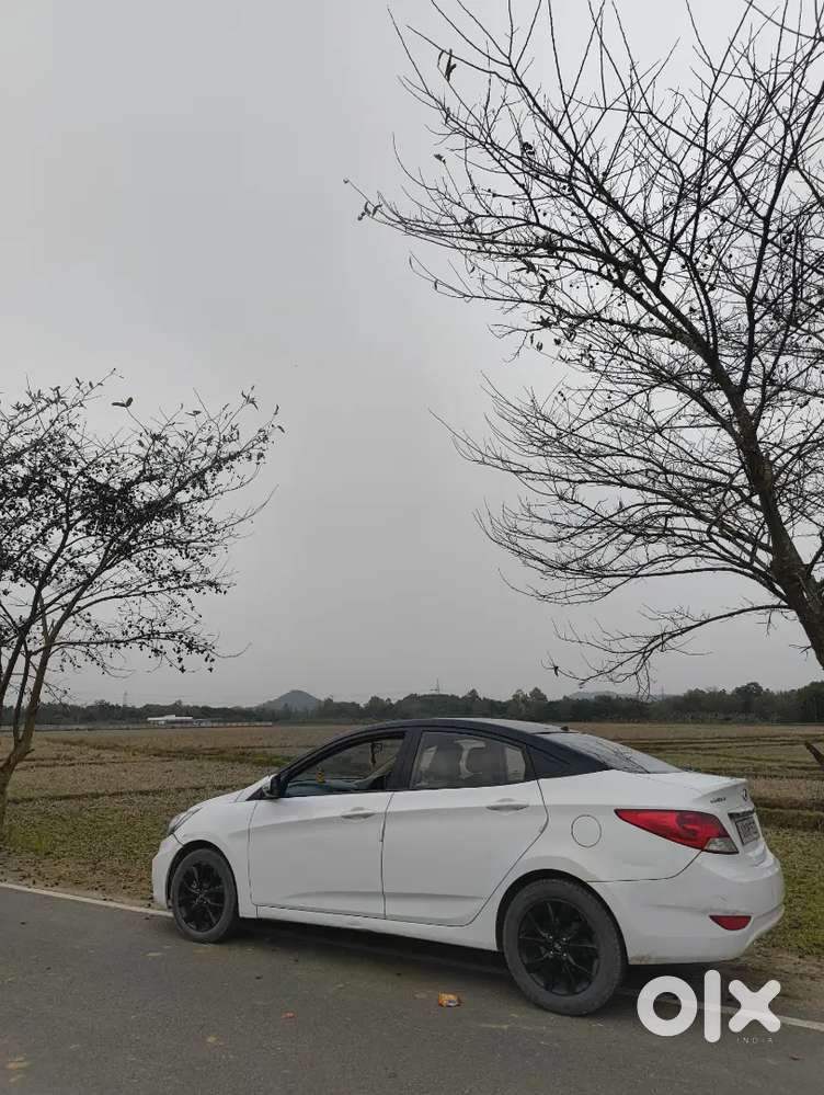 Hyundai Verna 2015 Petrol 65000 Km Driven