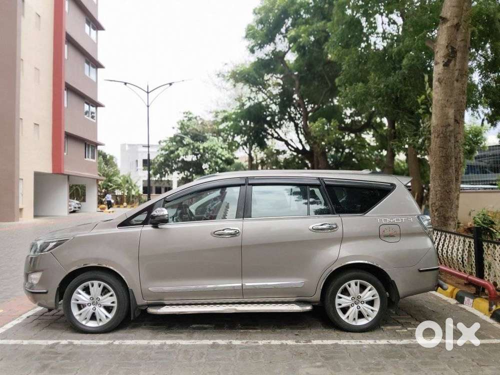Toyota Innova Crysta 2.8z Automatic, 2017, Diesel