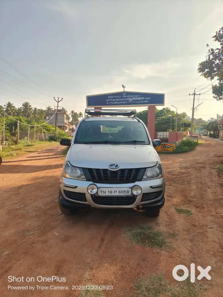 Mahindra Xylo 2013