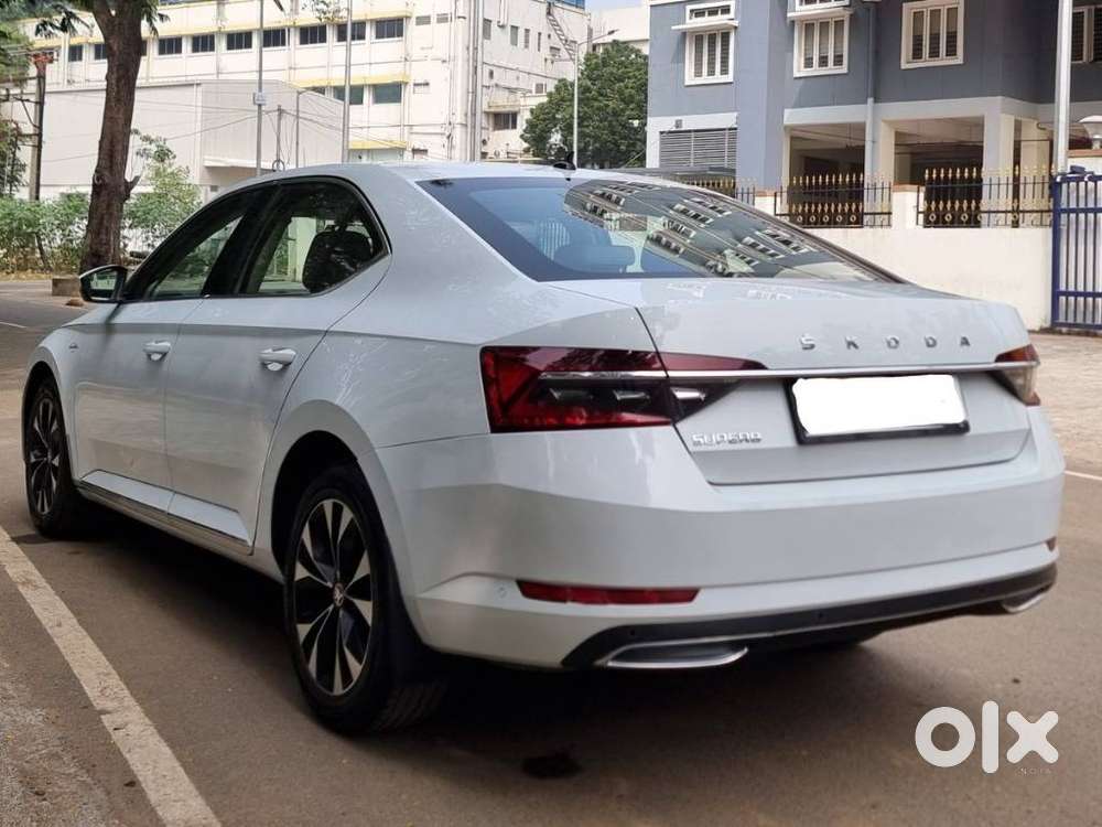 Skoda Superb 2.0 Tsi At L&k, 2021, Petrol
