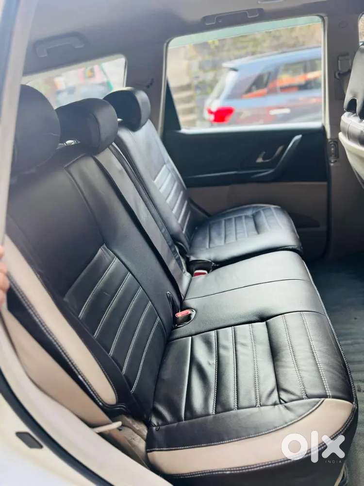 Mahindra Xuv500 2015