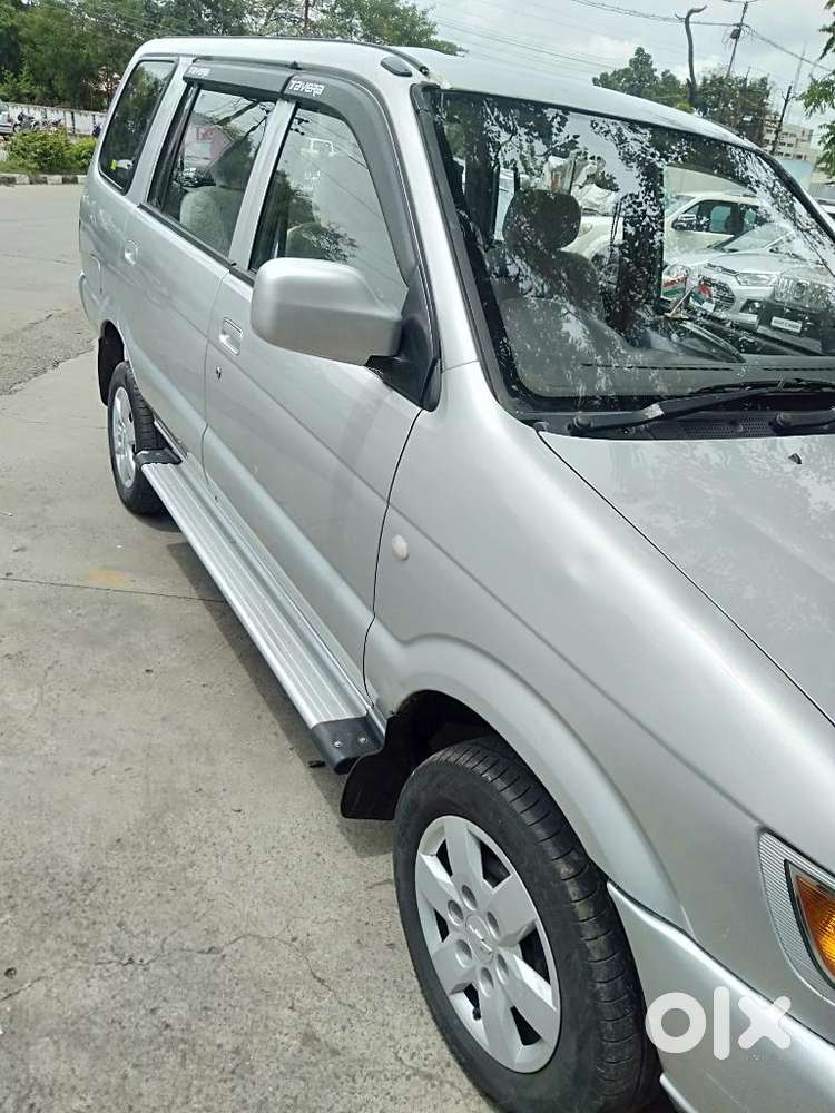 Chevrolet Tavera Neo 3 Lt- 9 Str Bs-iv, 2015, Diesel
