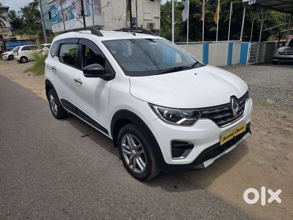 Renault Triber Rxz, 2023, Petrol