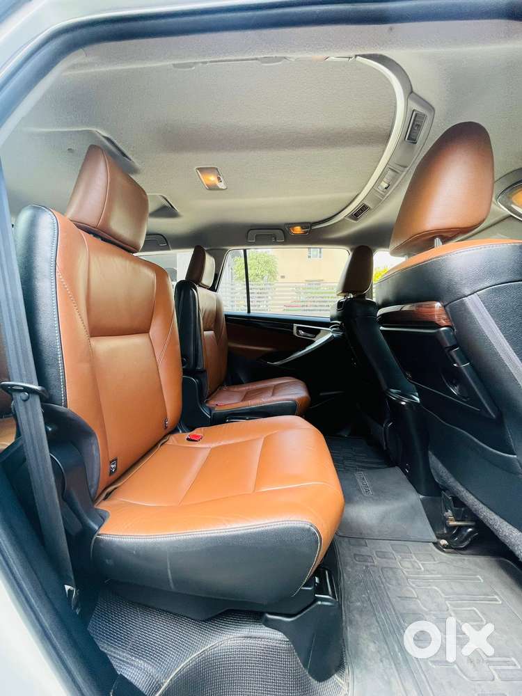 Toyota Innova Crysta 2.8 Z, 2016, Diesel