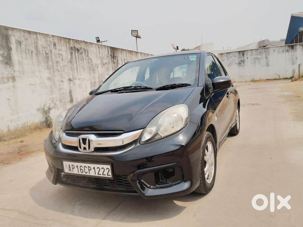 Honda Brio V Automatic, 2013, Petrol