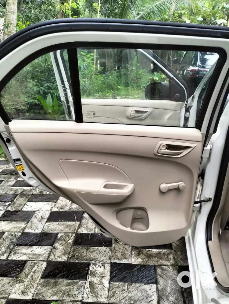 Swift Dzire Lxi Petrol 2013 Reg80,000 Kmwell Maintainedno Accidents