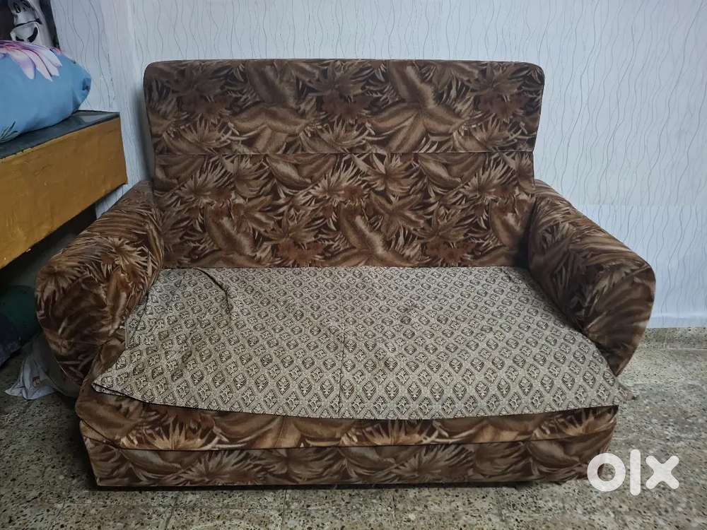 2 sitted sofa