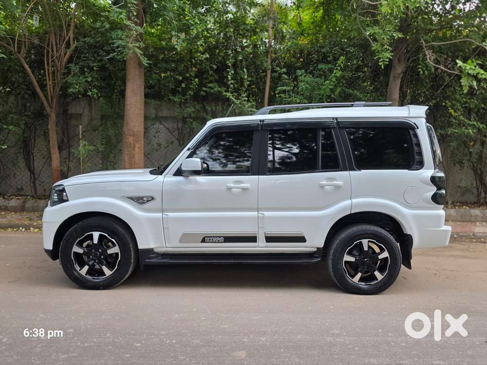 Mahindra Scorpio Classic 2.2 S 11 Mt 7 Cc, 2024, Diesel