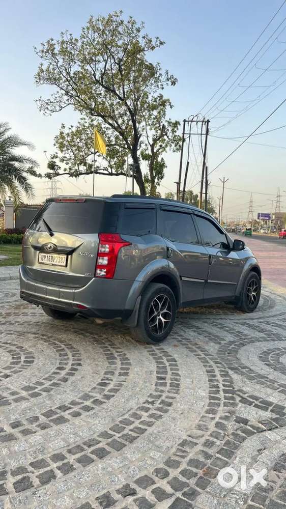 Mahindra Xuv500 2017 Diesel 67500 Km Driven