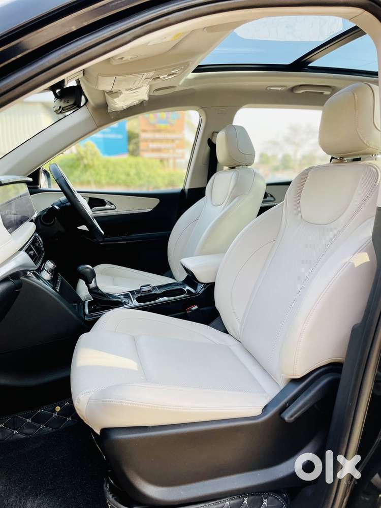 Mahindra Xuv700 2.2 Ax 7 Diesel At Luxury Pack Str, 2024, Diesel