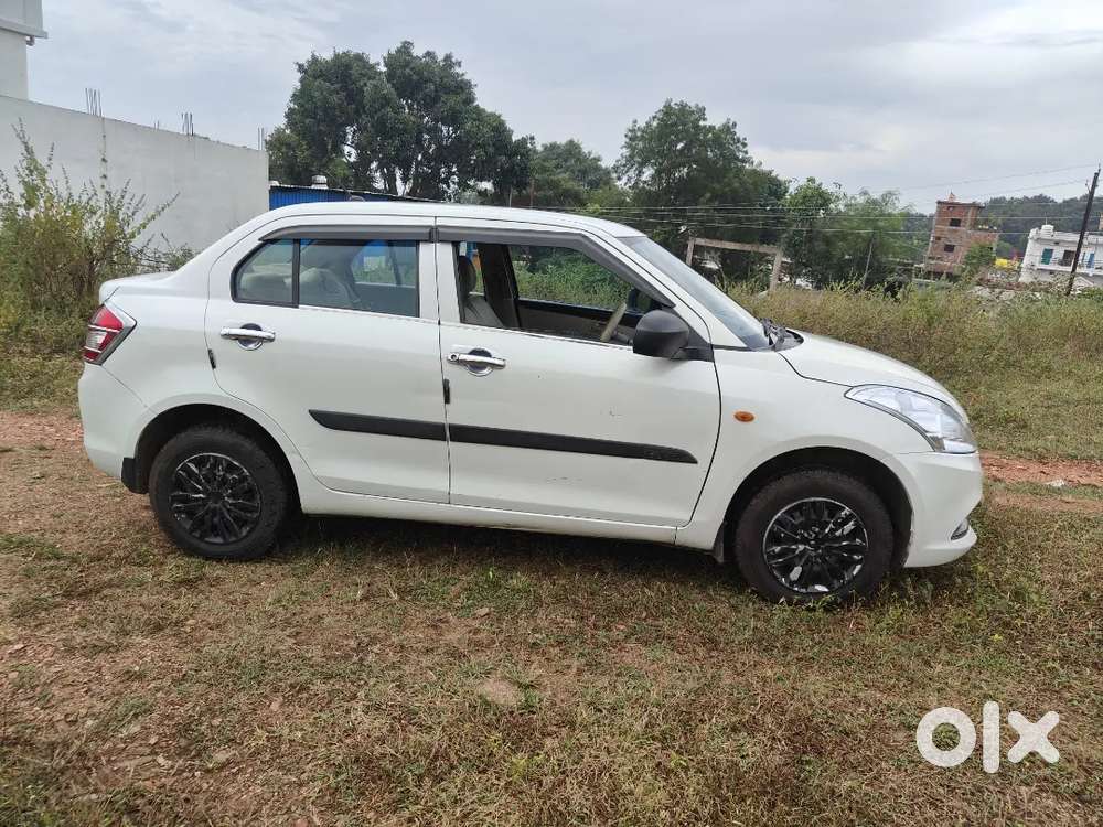 Maruti Suzuki Dzire 2018 Diesel 100000 Km Driven