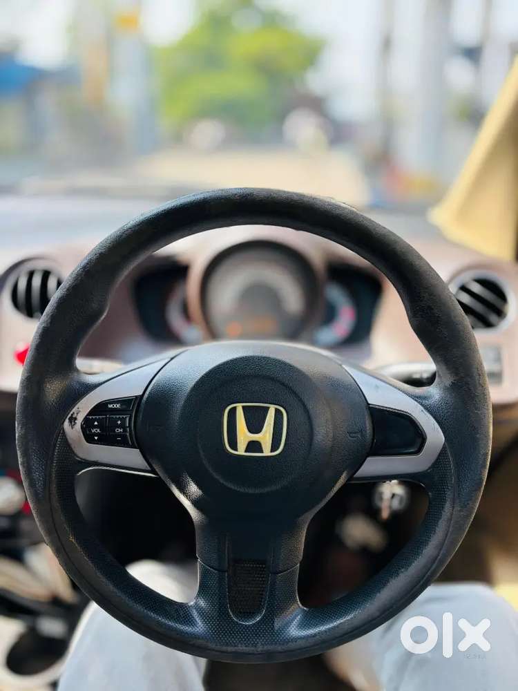 Honda Brio 2012 Petrol Well Maintained