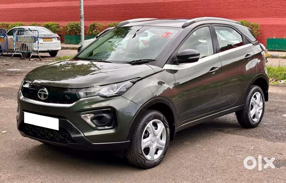 Tata Nexon 1.2 Revotron Xm Plus (s), 2023, Petrol