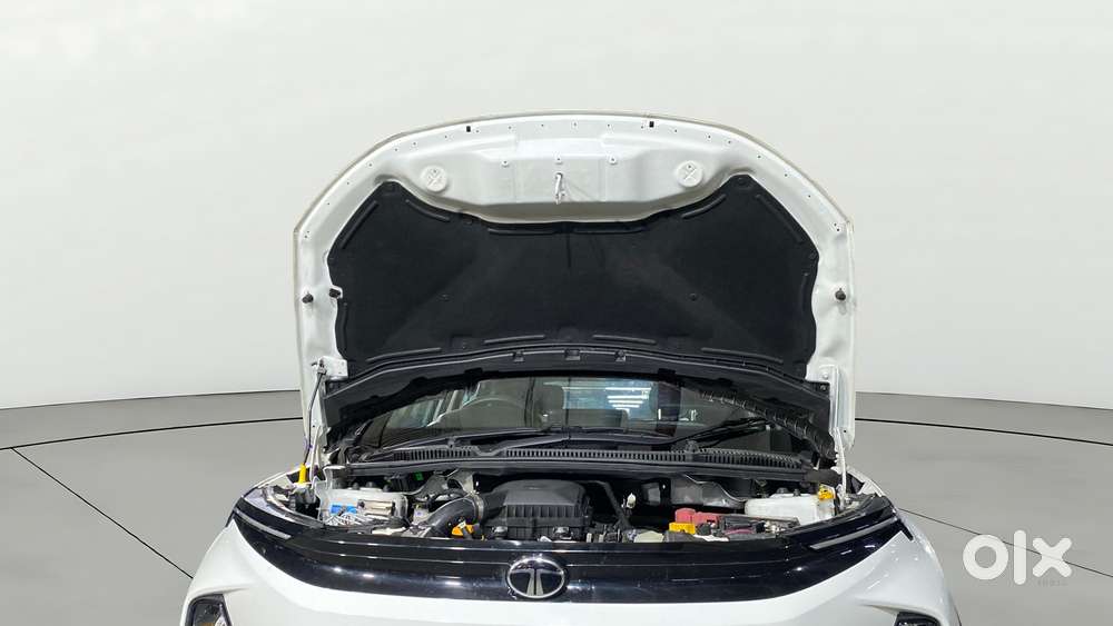 Tata Nexon Creative Plus 1.2 Revotron Petrol 6 Mt, 2025, Petrol