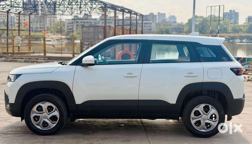 Maruti Suzuki Brezza 1.5 Vxi Smart Hybrid, 2024, Petrol