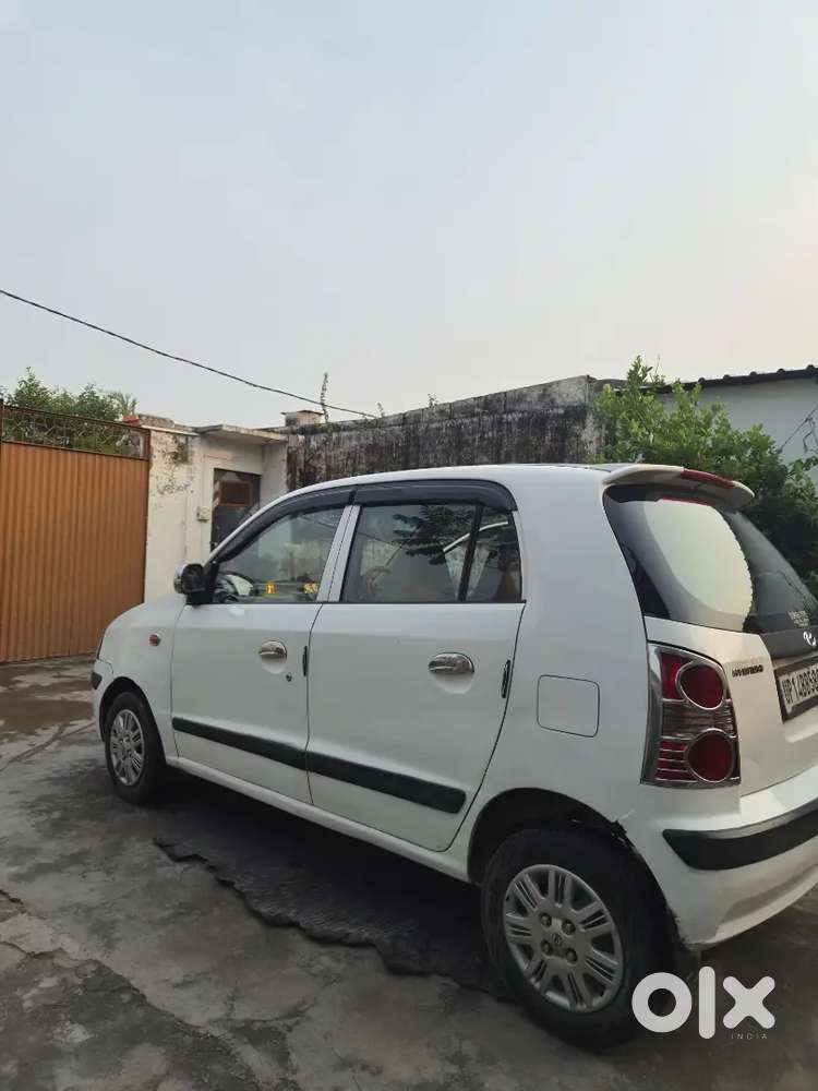 Hyundai Santro Le Zip 2010
