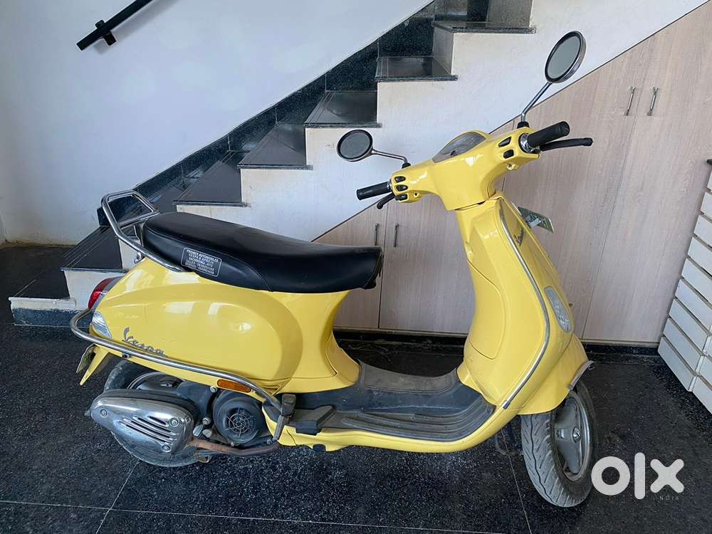 3 Used Scooters in Moosarambagh - Buy Second Hand Scooters