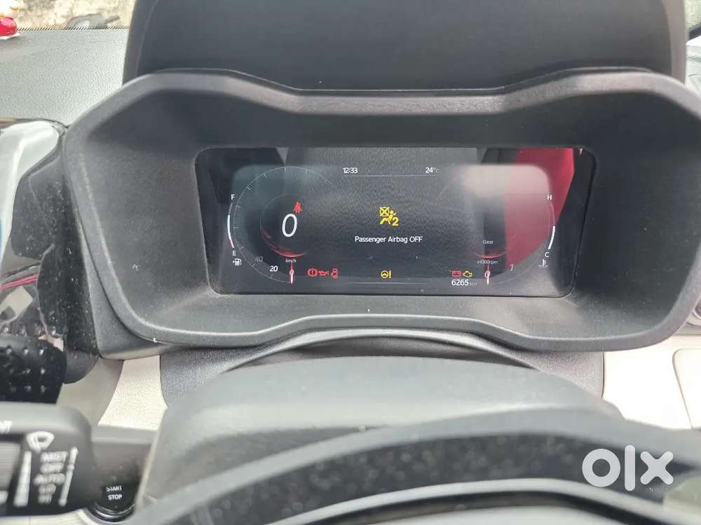 Mahindra Xuv300 Ax5 Pm 2016