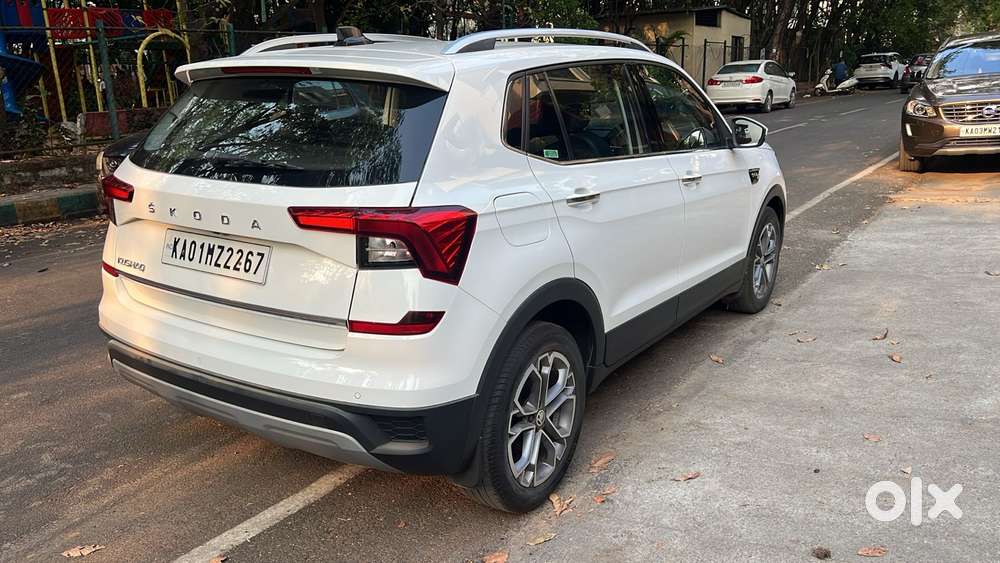 Skoda Kushaq 1.0 Tsi Style At, 2023, Petrol
