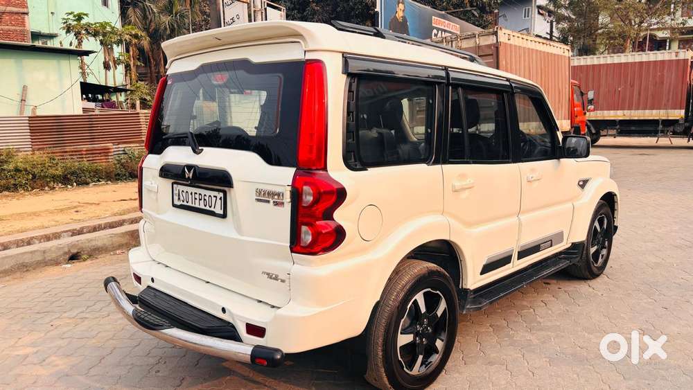Mahindra Scorpio Classic 2.2 S 11 Mt 7 Str, 2023, Diesel