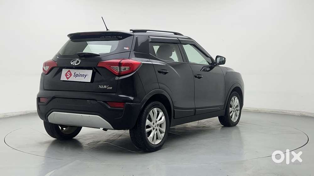 Mahindra Xuv300 W8, 2020, Petrol