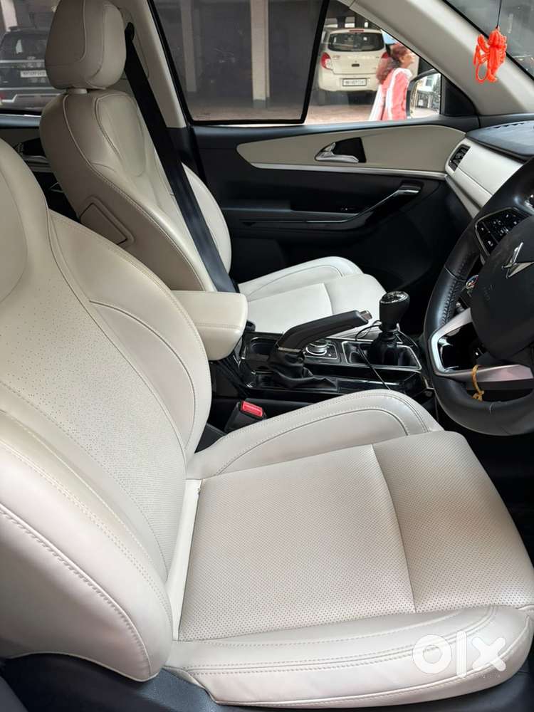 Mahindra Xuv700 Ax7 Diesel Manual 2024