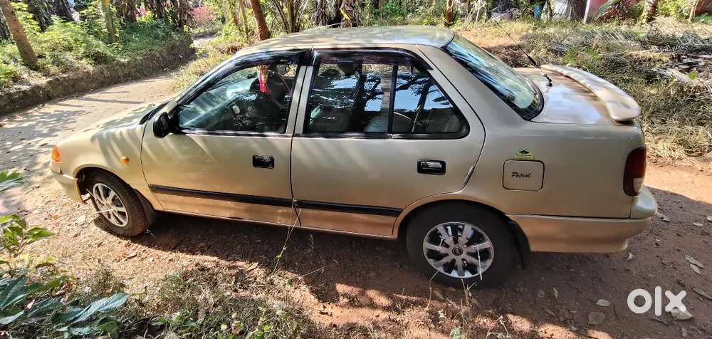 Maruti Suzuki Esteem 2000 Petrol 105000 Km Driven