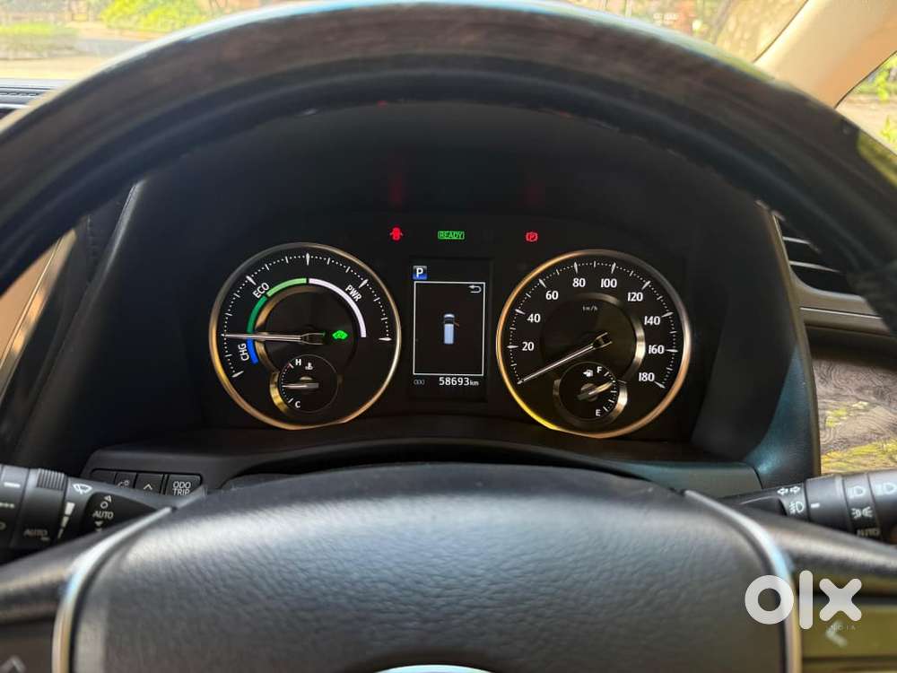 Toyota Vellfire 2.5 Executive Lounge, 2021, Petrol