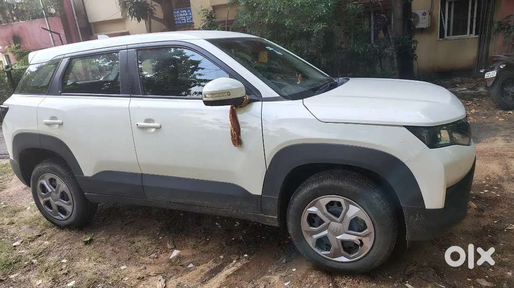 Maruti Suzuki Brezza Lxi 2024